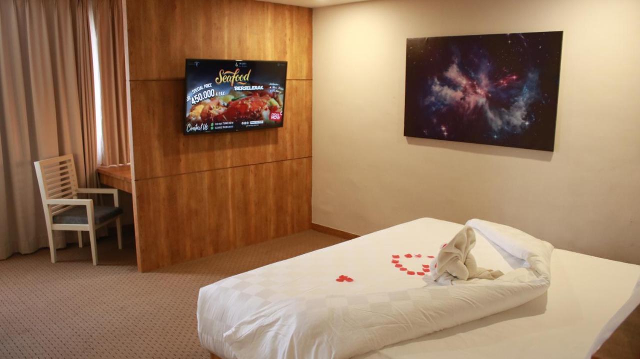 Beverly Hotel Batam Nagoya Eksteriør bilde