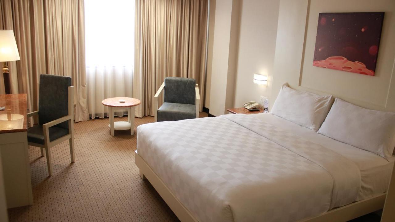 Beverly Hotel Batam Nagoya Eksteriør bilde