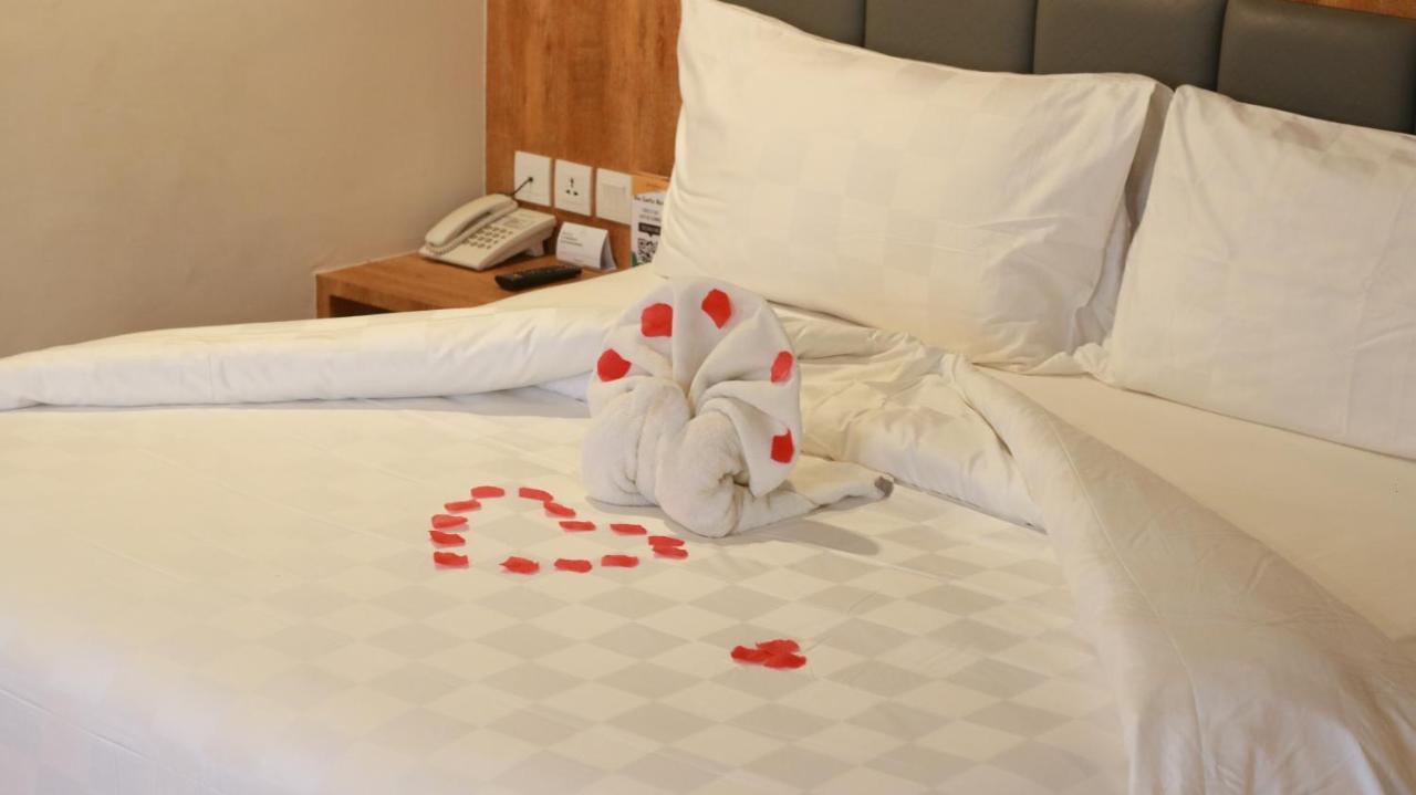 Beverly Hotel Batam Nagoya Eksteriør bilde