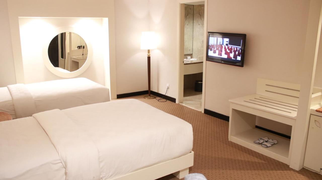 Beverly Hotel Batam Nagoya Eksteriør bilde