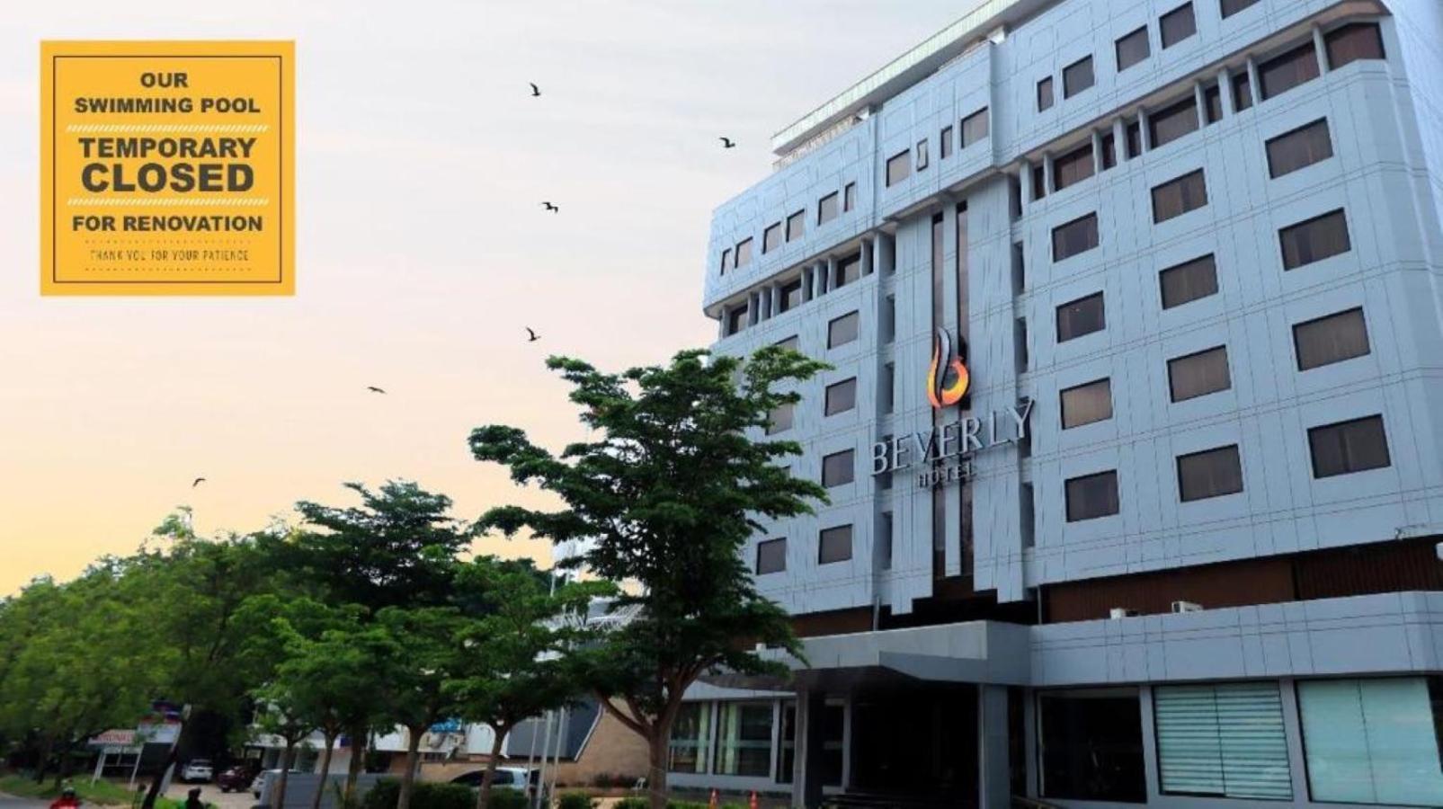 Beverly Hotel Batam Nagoya Eksteriør bilde