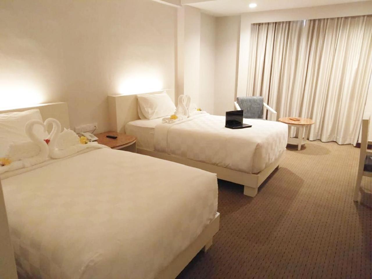 Beverly Hotel Batam Nagoya Eksteriør bilde