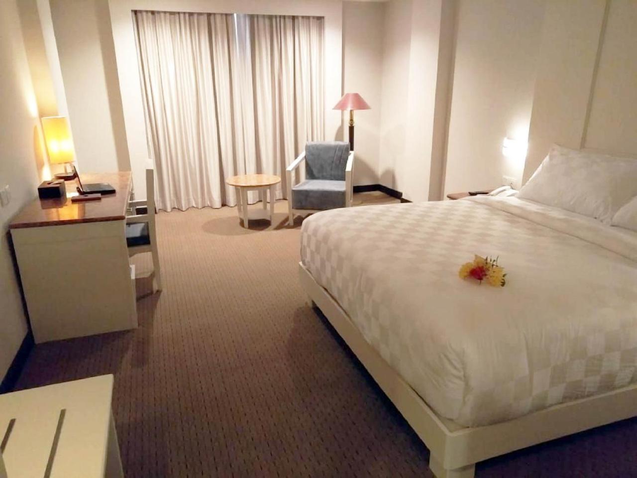 Beverly Hotel Batam Nagoya Eksteriør bilde