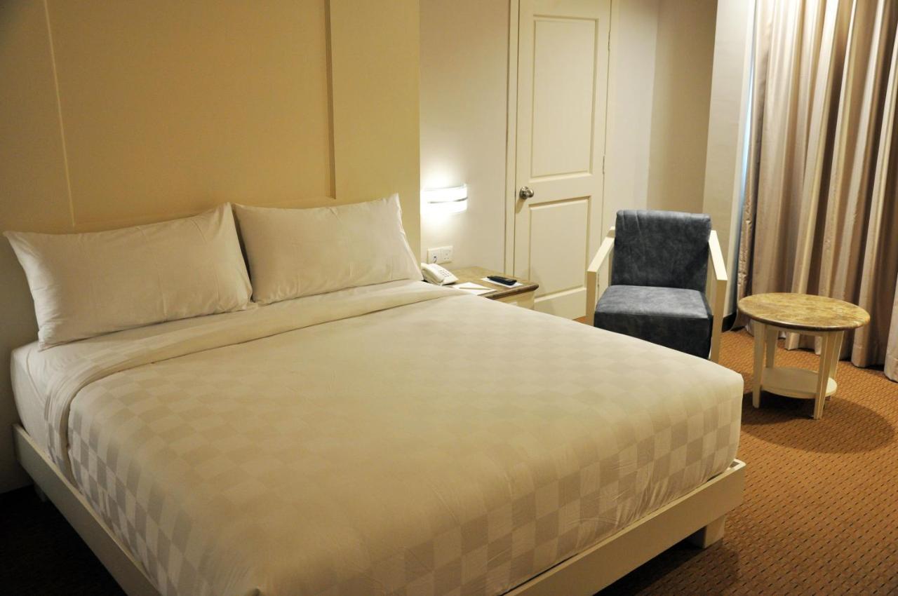 Beverly Hotel Batam Nagoya Eksteriør bilde