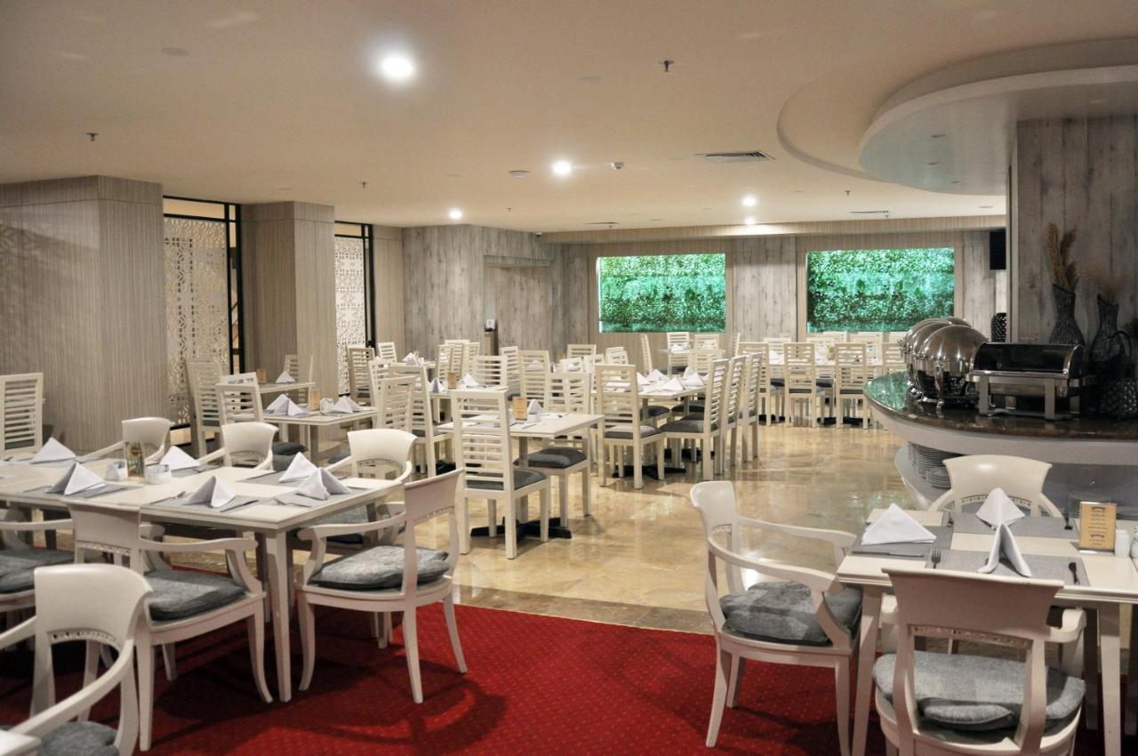 Beverly Hotel Batam Nagoya Eksteriør bilde