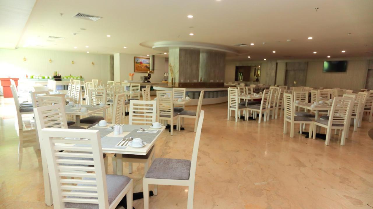 Beverly Hotel Batam Nagoya Eksteriør bilde